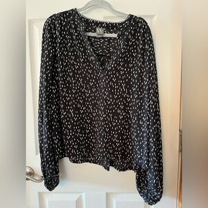 Worthington Black and White Dotted Blouse XL